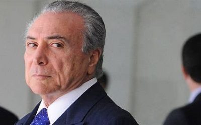 “As minhas mentiras de pernas quebradas”