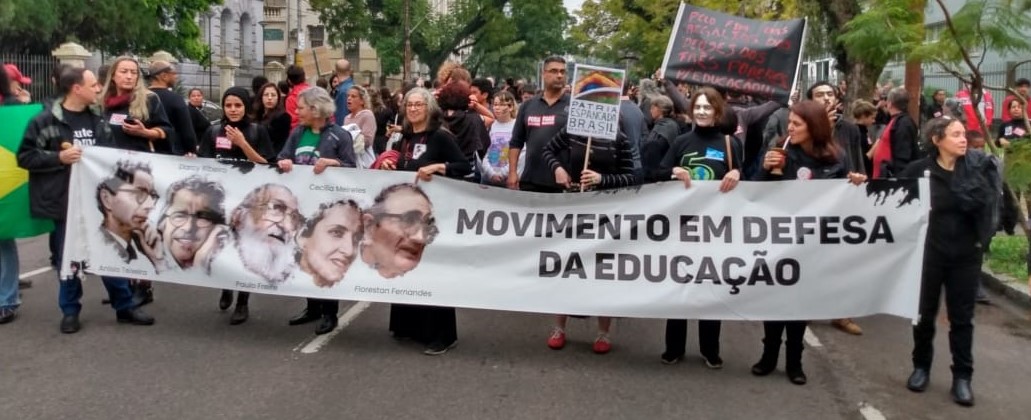 A greve do magistério gaúcho e  nosso destino comum (por Jaqueline Moll)